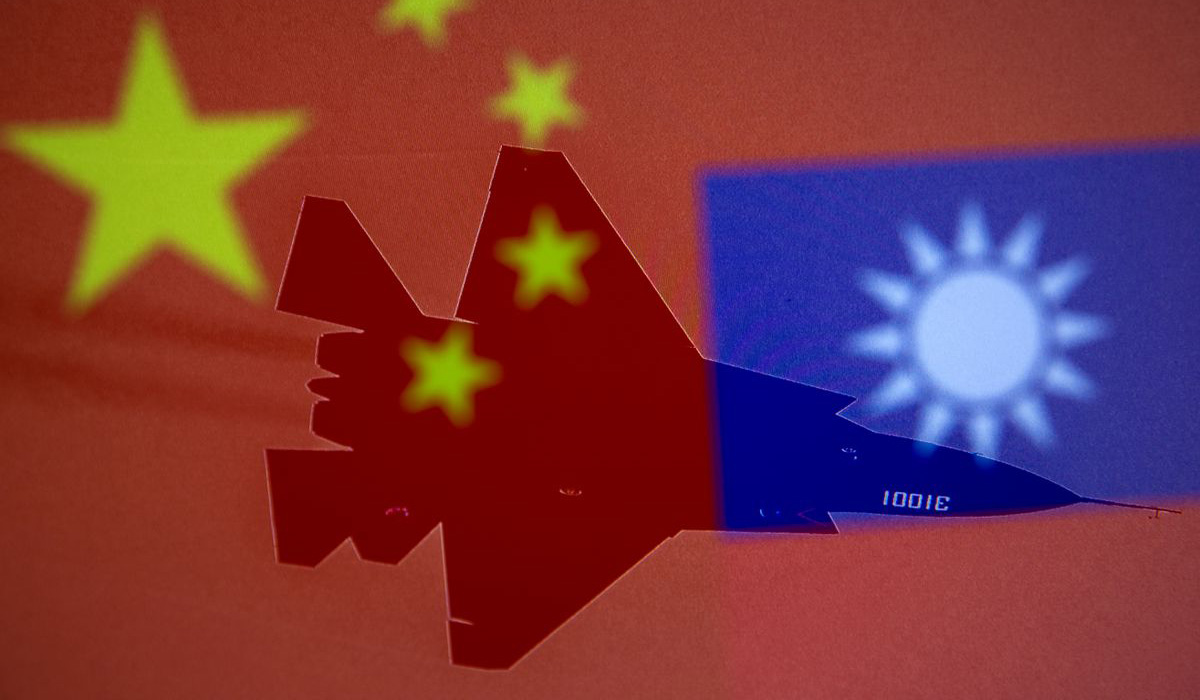 Chinese and Taiwanese national flags